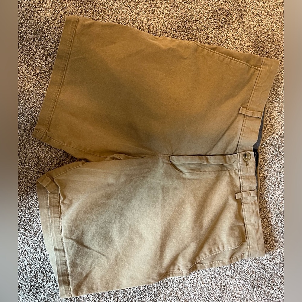 Banana Republic Khaki Shorts Waist 35